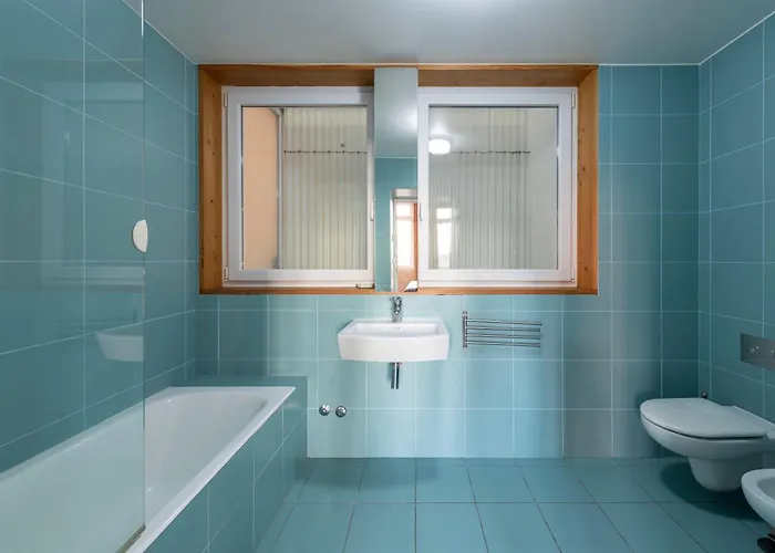 Appartement Fontainhas Flat: Balcony & Parking