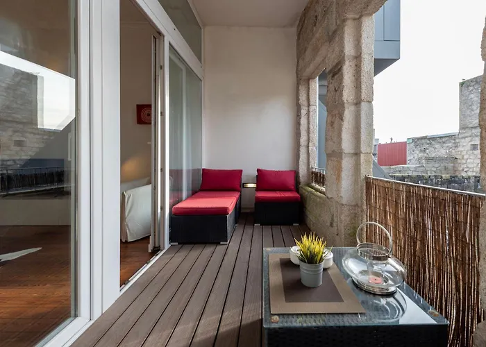 Fontainhas Flat: Balcony & Parking פורטו
